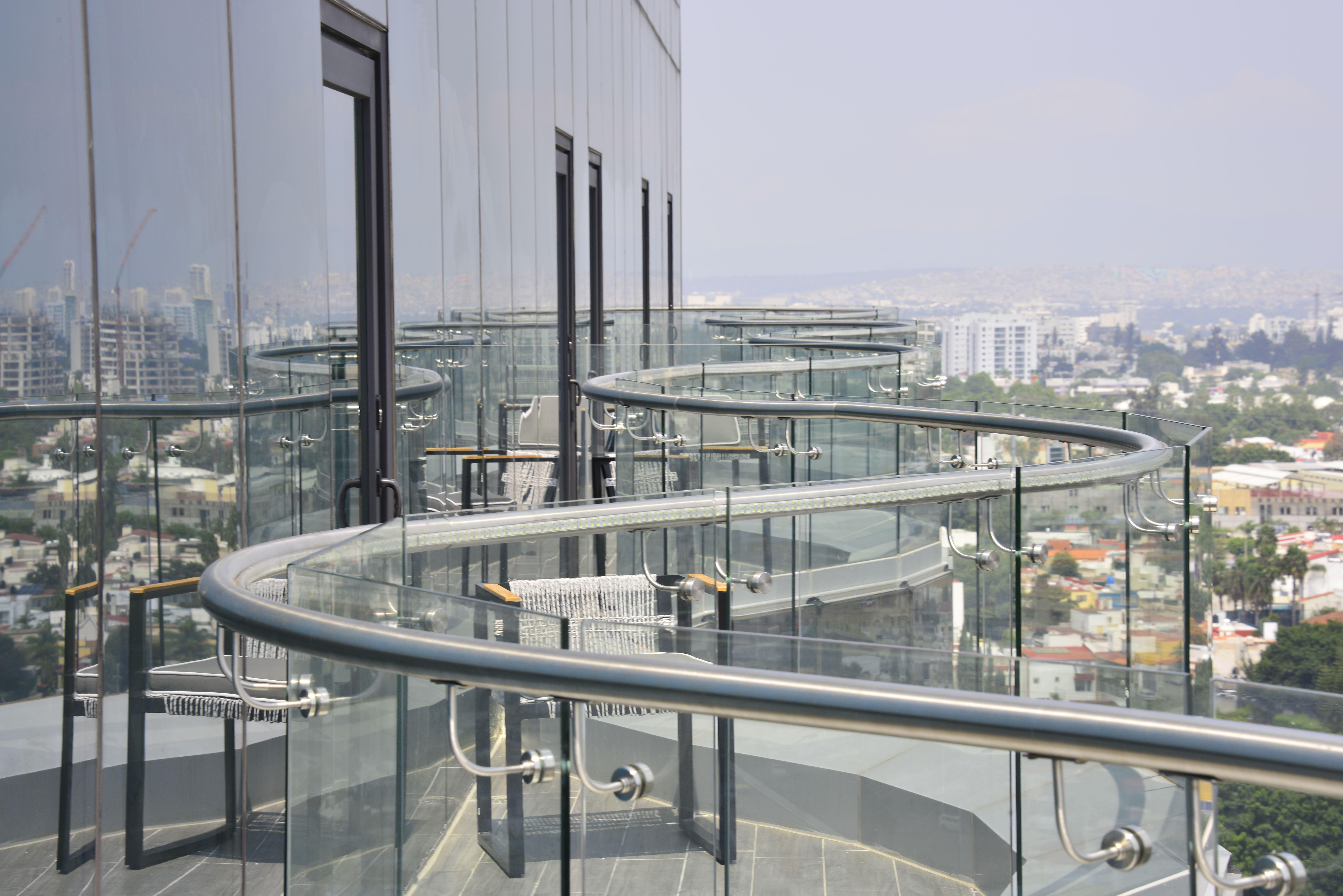 Baruk Guadalajara Hotel de Autor Exterior foto A glass balustrade